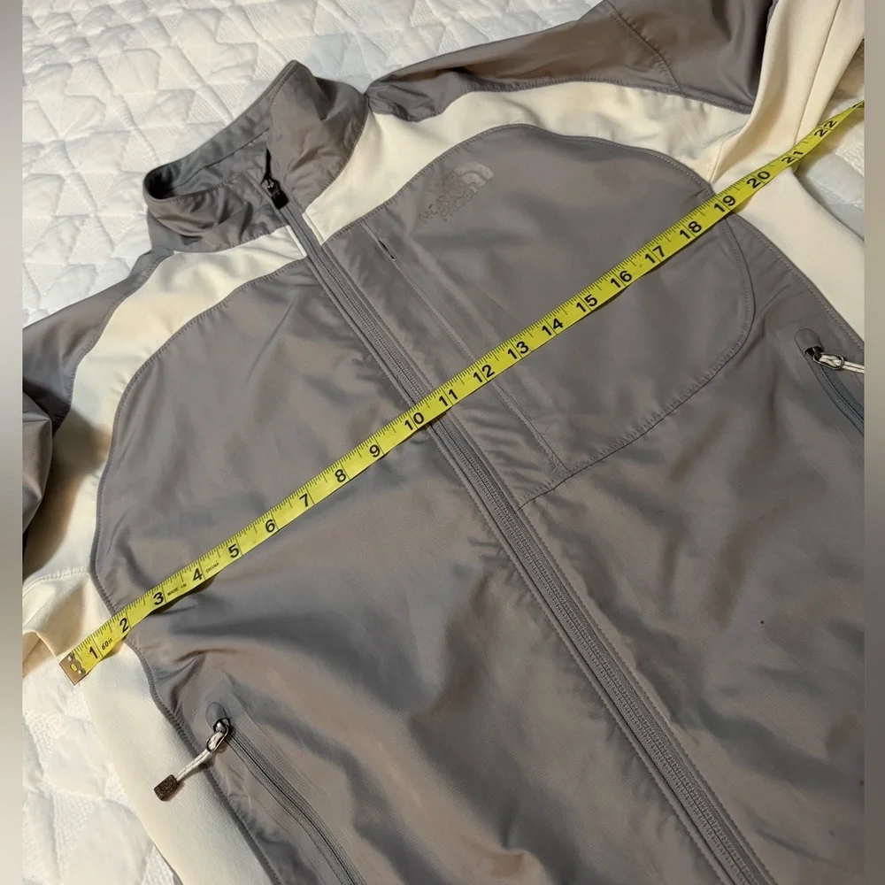 The North Face - Picture 4 of 9